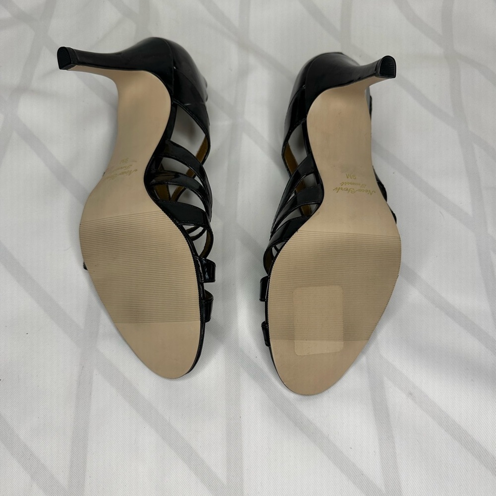 New York Transit strappy black patent leather heel size 9 - Picture 9 of 9
